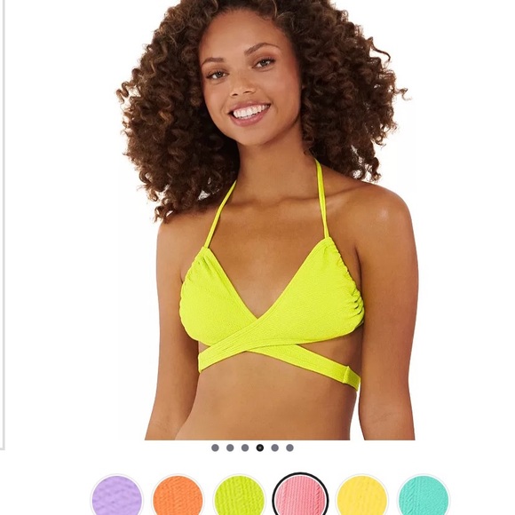 Juniors' Ninety-Nine Degrees° Multi-Way Triangle Bikini Top. - Picture 3 of 7